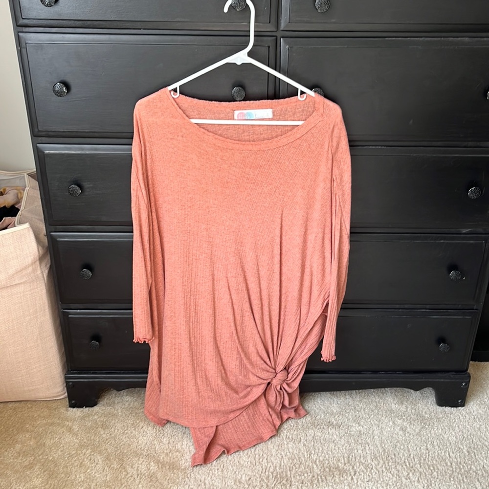 Long thin tunic